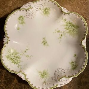 Vintage-Inspired Green and White Floral Plate